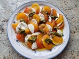 Salade de tomates mozzarella et pesto vert