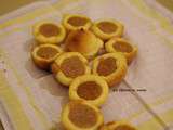 Mini tartelettes sphériques et sablées à la purée d'amande-mandarine-cannelle