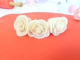 Atelier de roses en pâte d’amande