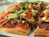 Pizza jambon cru, champignons, tomates cerises & mozzarella