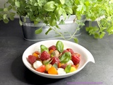 Salade de tomate-mozza aux framboises
