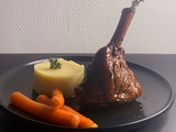 Souris d’agneau confites au miel et au thym