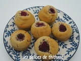 Muffins au thé matcha et framboises