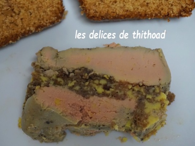 Recette de Terrine de foie gras à l'Armagnac, pain d'épices et