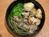 Bowl végétarien (quinoa & légumes)