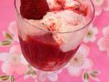 Glace à la fraise …pour un joli dessert tout en fraises….et un jeu