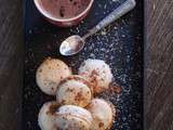 Macarons et ses 2 ganaches : Dulcey coco et Chocolat-Carambar