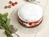 Gâteau aux fraises, sauce au limoncello et vinaigre balsamique