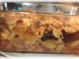Crumble pommes , coings , fraises