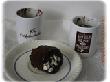 Minis-mugs cakes chocolat aux pépites de chocolat blanc