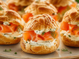 Petits choux au saumon fumé pour l’apéro : la recette fiable à préparer à l’avance