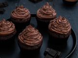 Cupcakes chocolat cœur caramel