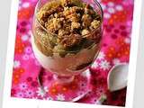 Verrine rhubarbe, yaourt et crumble en dessert ou au p'tit dej