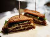 Sandwich club de pain d’épices au bleu et céleri