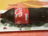 Gâteau en forme de bouteille de coca-cola
