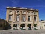 Versailles intime: Le petit Trianon et le théatre de Marie-Antoinette