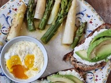 Œuf cocotte à la vapeur pour un dîner sain et équilibré