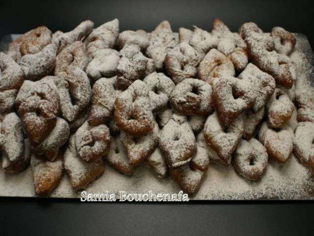 Biscuits sablés fondants à la maïzena (Octobre rose) · Aux délices du palais