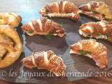 Croissants façon bretzels au saumon fumé