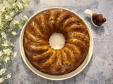 Gâteau au yaourt, cerises amarena et amande