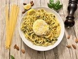 Linguine aux courgettes, citron et burrata