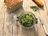Pesto de fanes de carottes