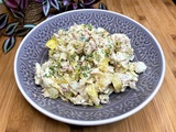 Salade d'endive et pommes de terre au thon, bleu et noix