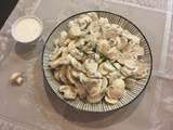 Salade de champignons, sauce yaourt citronnée