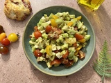Salade de tomates, concombre, avocat et feta