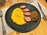 Saucisse de Morteau, purée de butternut et oignons confits