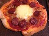 Pizza Chèvre Oignons Chorizo