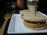Sandwich au pain d'épices, foie gras et compotée d’oignons