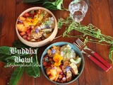 Buddhal bowl, tzatziki de courgettes, omelette roulée aux poivrons et tutti quanti