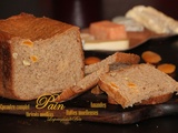 Pain à la farine d'épeautre complet, abricots, dattes et amandes