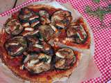 Pizza aux aubergines et à l'halloumi - balade sur l'île de Chypre