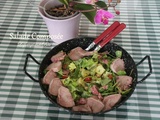 Salade composée aux légumes divers et à la langue de porc