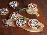 Tartelettes à la betterave rouge, fromage frais, aneth et féta