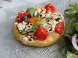 Tartelettes de polenta aux légumes d'été et féta