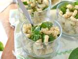 Salade de coquillettes, poire et tofu lactofermenté au pesto