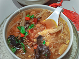 Chicken rice noodle soup (bouillon de poulet aux vermicelles)