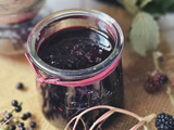 Confiture sauvage : mûres & baies de sureau pour une gourmandise 100% nature