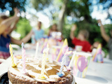 Fête des Voisins : histoire, conseils pratiques et idées gourmandes pour partager un moment convivial