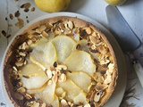 Flan pâtissier aux poires, miel de nigelle & amandes
