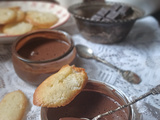 Mousse au Chocolat à l'Ancienne & Langues de Chat Maison