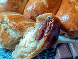 Petits pains au chocolat pour le goûter des enfants