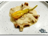 Fleur de courgette farcie au poulet sauce aux girolles