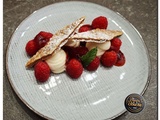 Tarte à la framboise déstructurée, crème diplomate