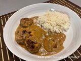 Boulettes de viande avec sauce crémeuse aux champignons