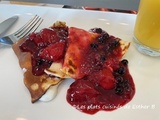 Crêpes aux petits fruits et au fromage à la crème