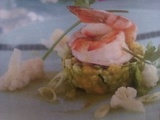 Crevettes marinées, tartare d'avocat et mangue